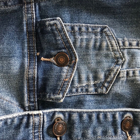 Cropped denim jean jacket fits xs-small not medium - Picture 9 of 10